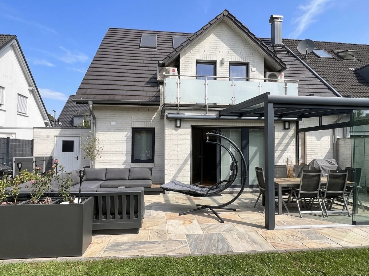Yard design in no_style style — photo by GenRoom AI