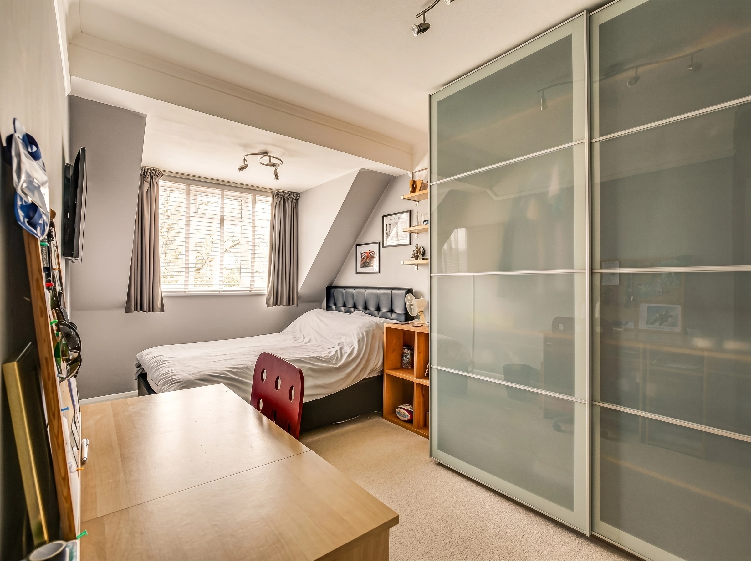 Transitional Bedroom design — interior photo by GenRoom AI
