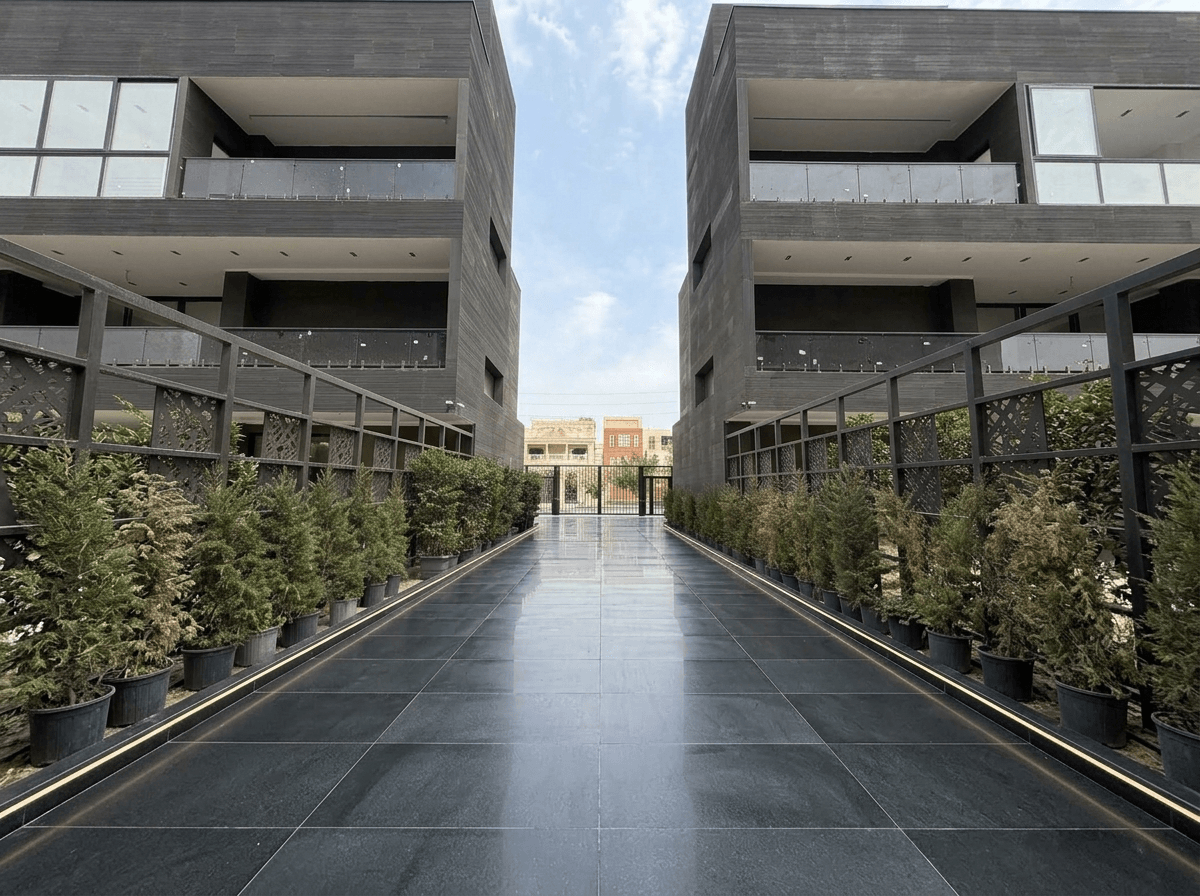 Hi-Tech Facade Cephe design — facade photo by GenRoom AI