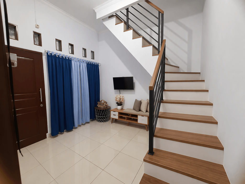 Interior design in Minimalism style — Living Room by GenRoom AI
