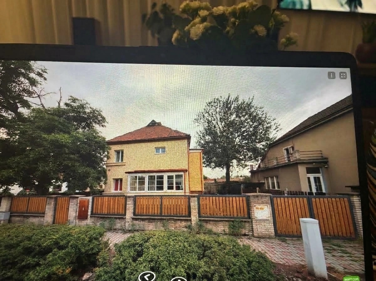 Yard design in no_style style — photo by GenRoom AI