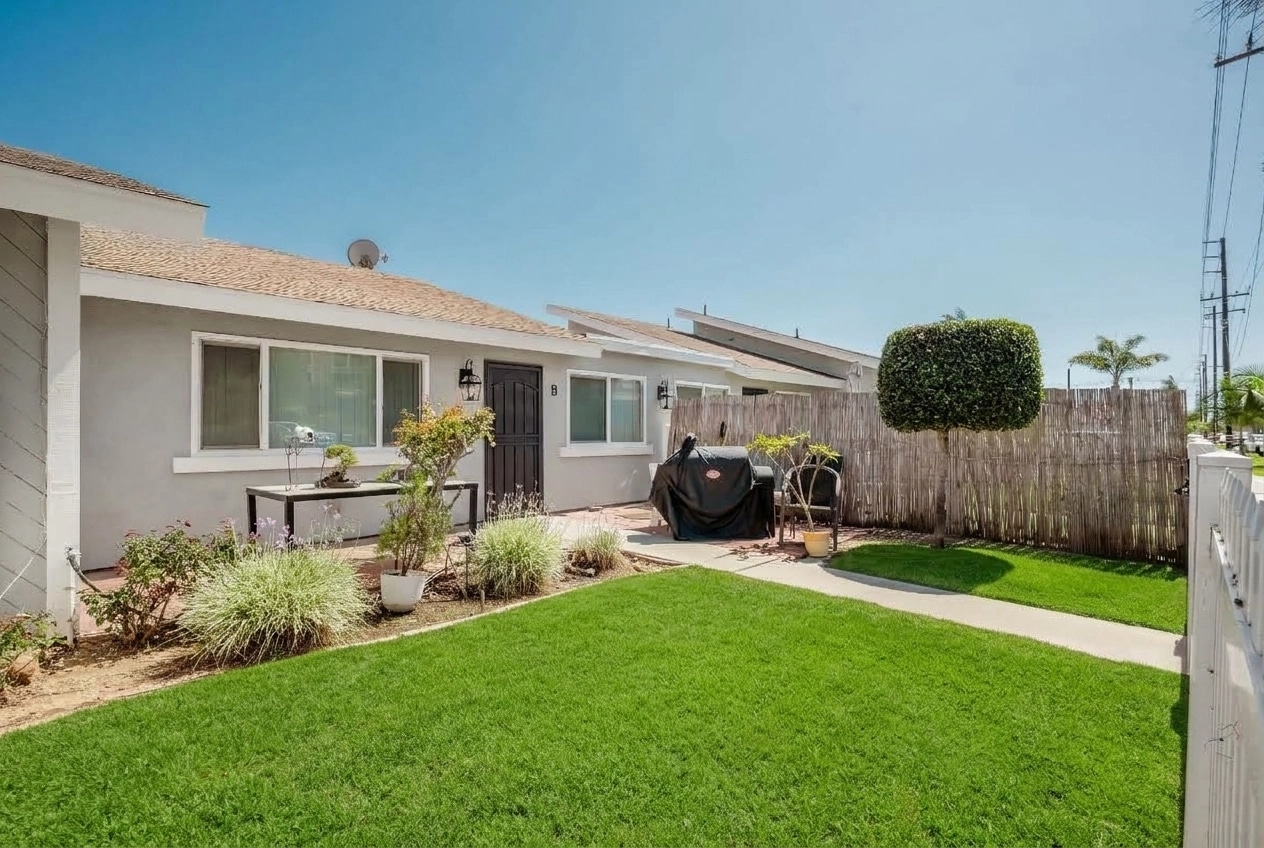 Yard design in no_style style — photo by GenRoom AI