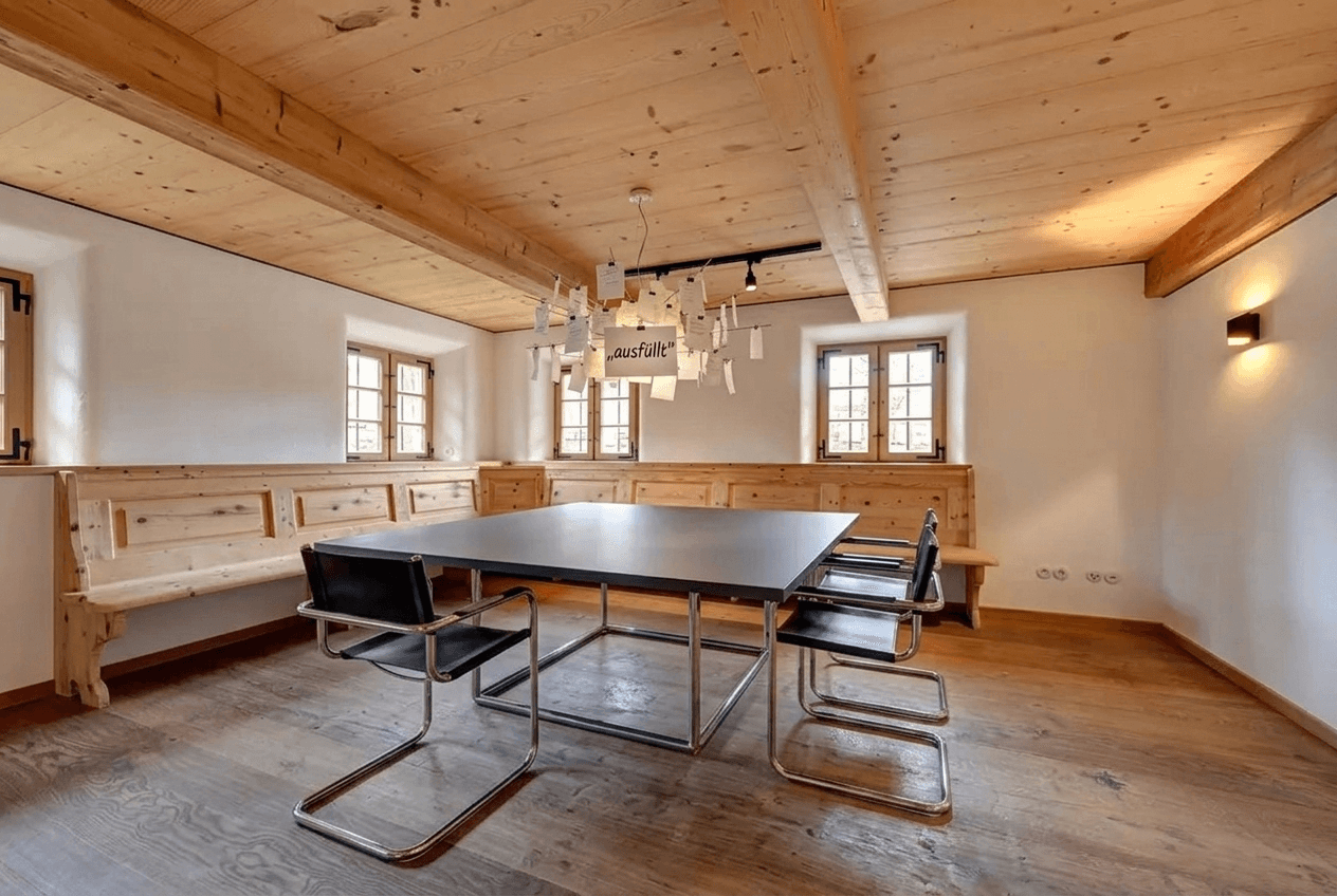 التصميم الداخلي بنمط Loft / Industrial — dining_room من GenRoom AI