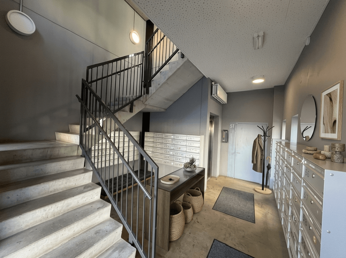 Hallway interior in Contemporary style — photo by GenRoom AI