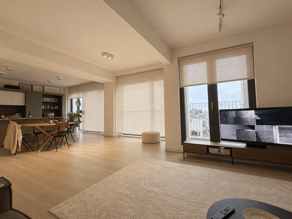Design d'interni in stile Minimalism — Soggiorno di GenRoom AI