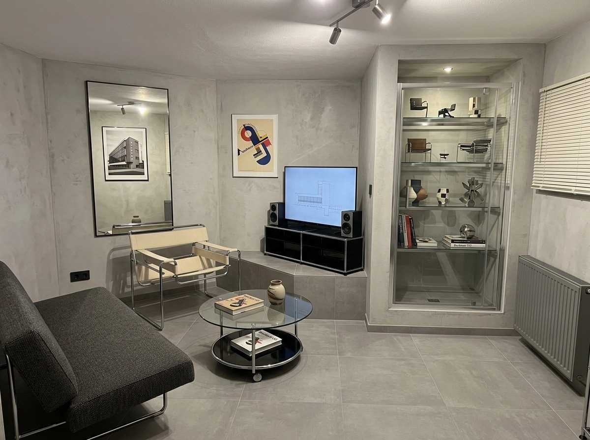 التصميم الداخلي بنمط Bauhaus — غرفة المعيشة من GenRoom AI