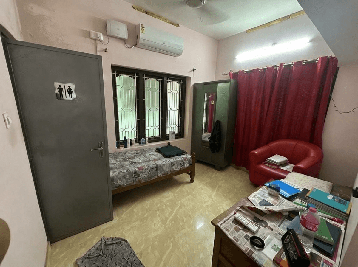 Minimalism Bedroom design — interior photo by GenRoom AI