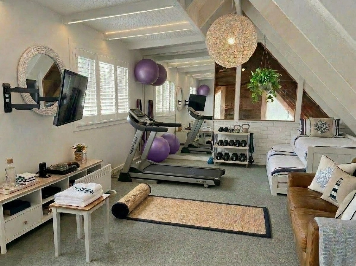 Interior design in Coastal / Hamptons style — gym by GenRoom AI