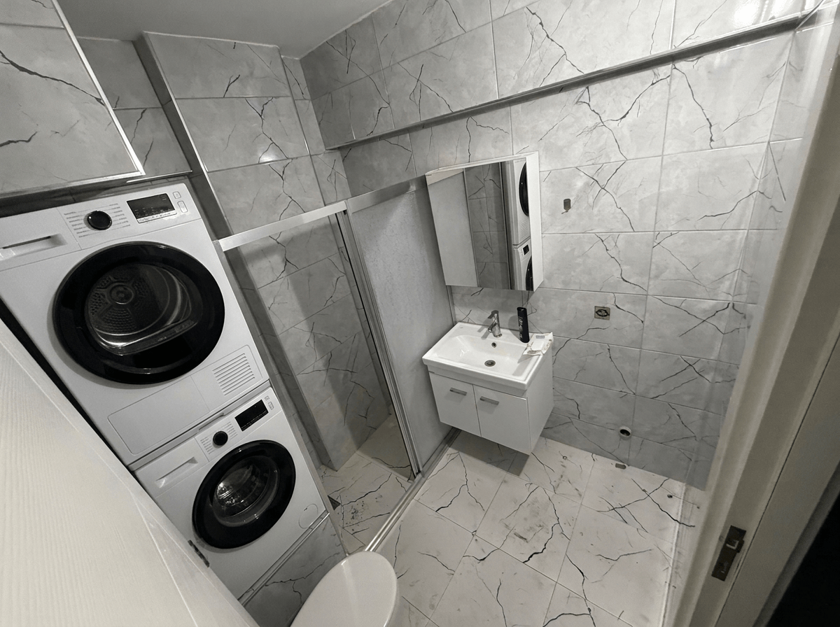 Design d'interni in stile Minimalism — Bagno di GenRoom AI