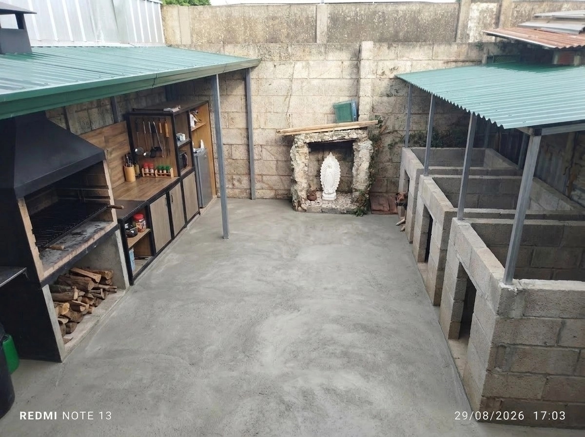 Yard design in no_style style — photo by GenRoom AI