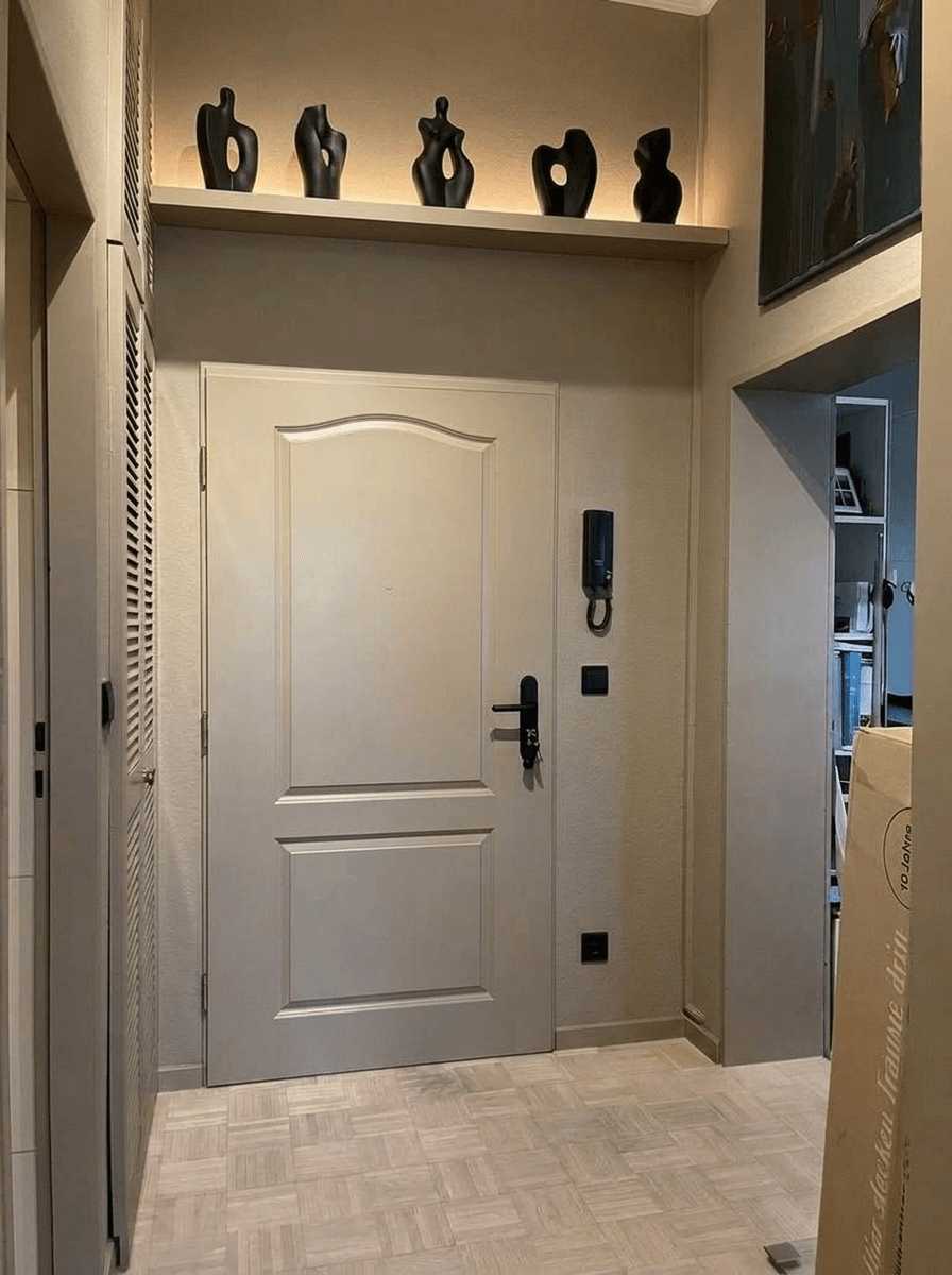 Hallway interior in no_style style — photo by GenRoom AI