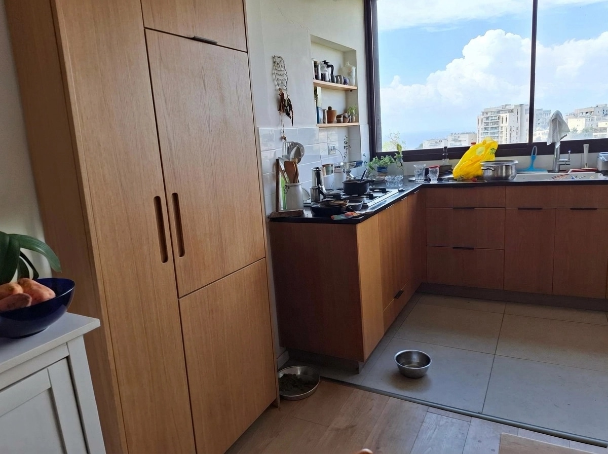 Kitchen interior in no_style style — photo by GenRoom AI