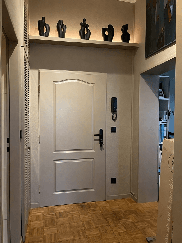 Hallway interior in no_style style — photo by GenRoom AI