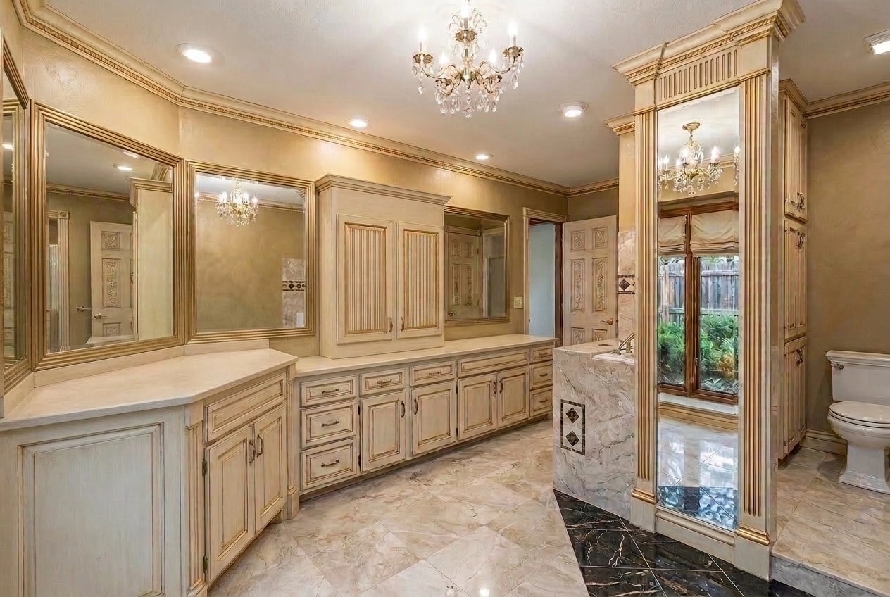 Bathroom interior in Neoclassic style — photo by GenRoom AI