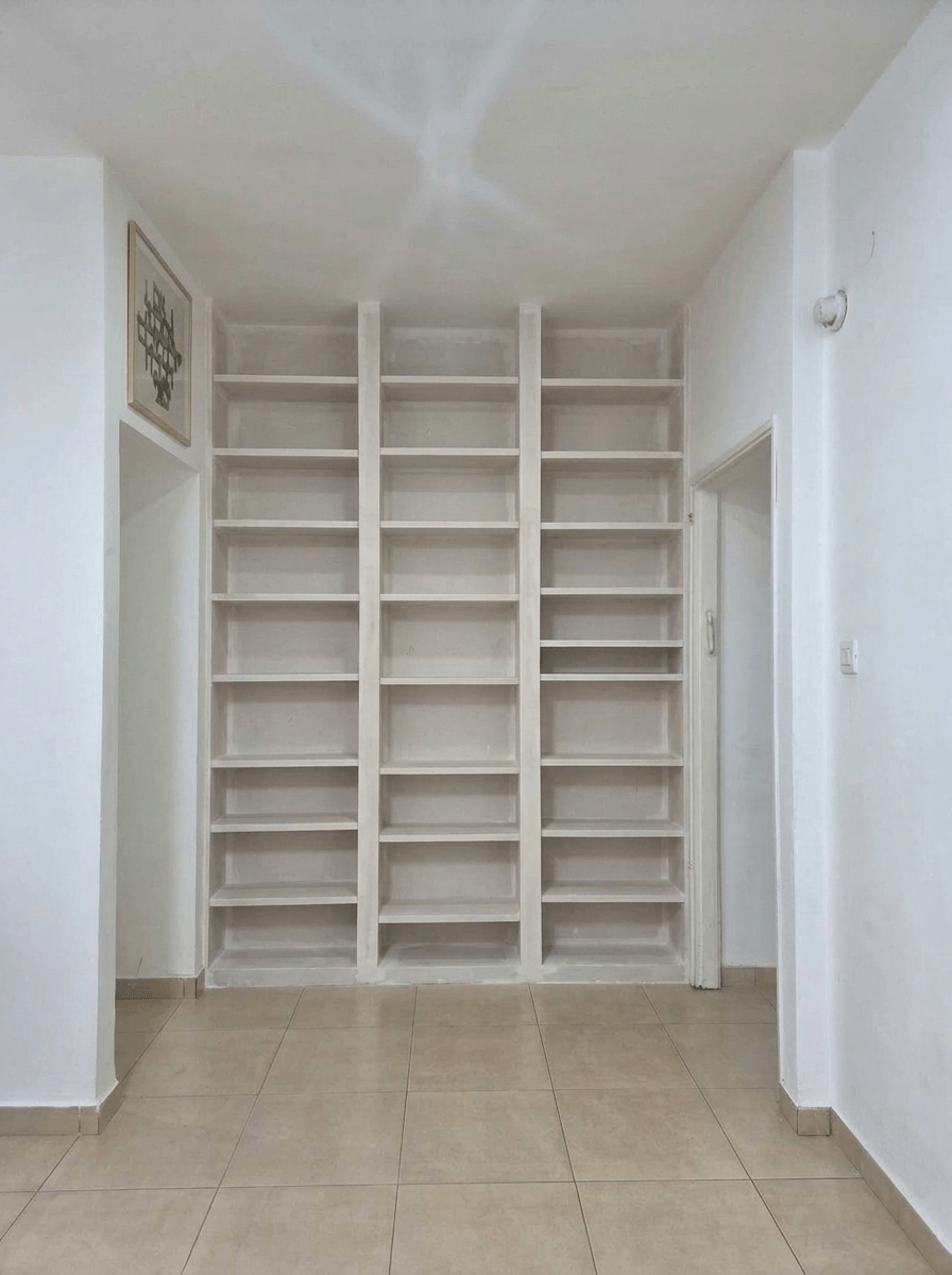 Hallway interior in Minimalism style — photo by GenRoom AI