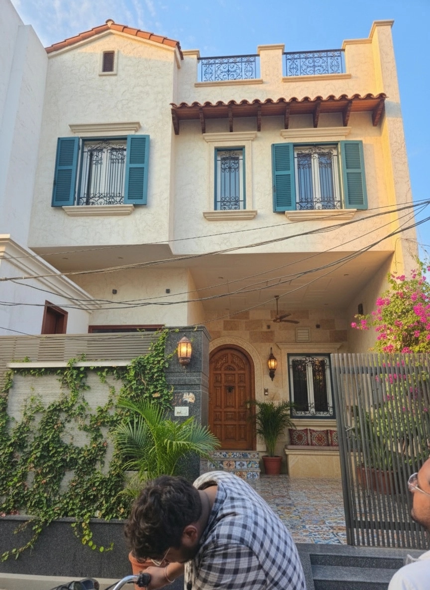 Facade design in Mediterranean Facade style — photo by GenRoom AI