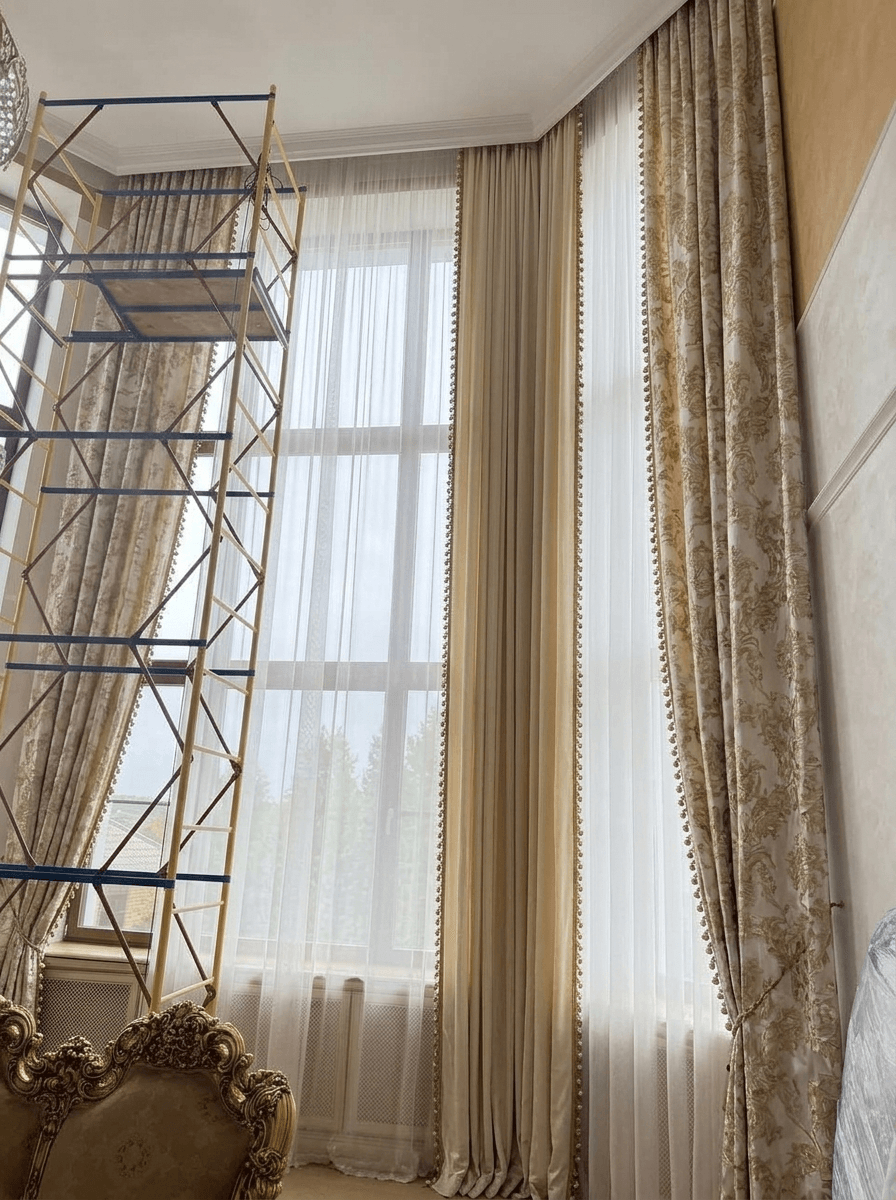 Interior design in Neoclassic style — Living Room by GenRoom AI