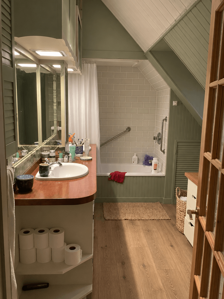 Interior design in Modern Farmhouse style — Bathroom by GenRoom AI