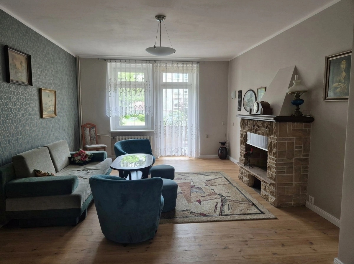 Interior design in Contemporary style — Living Room by GenRoom AI