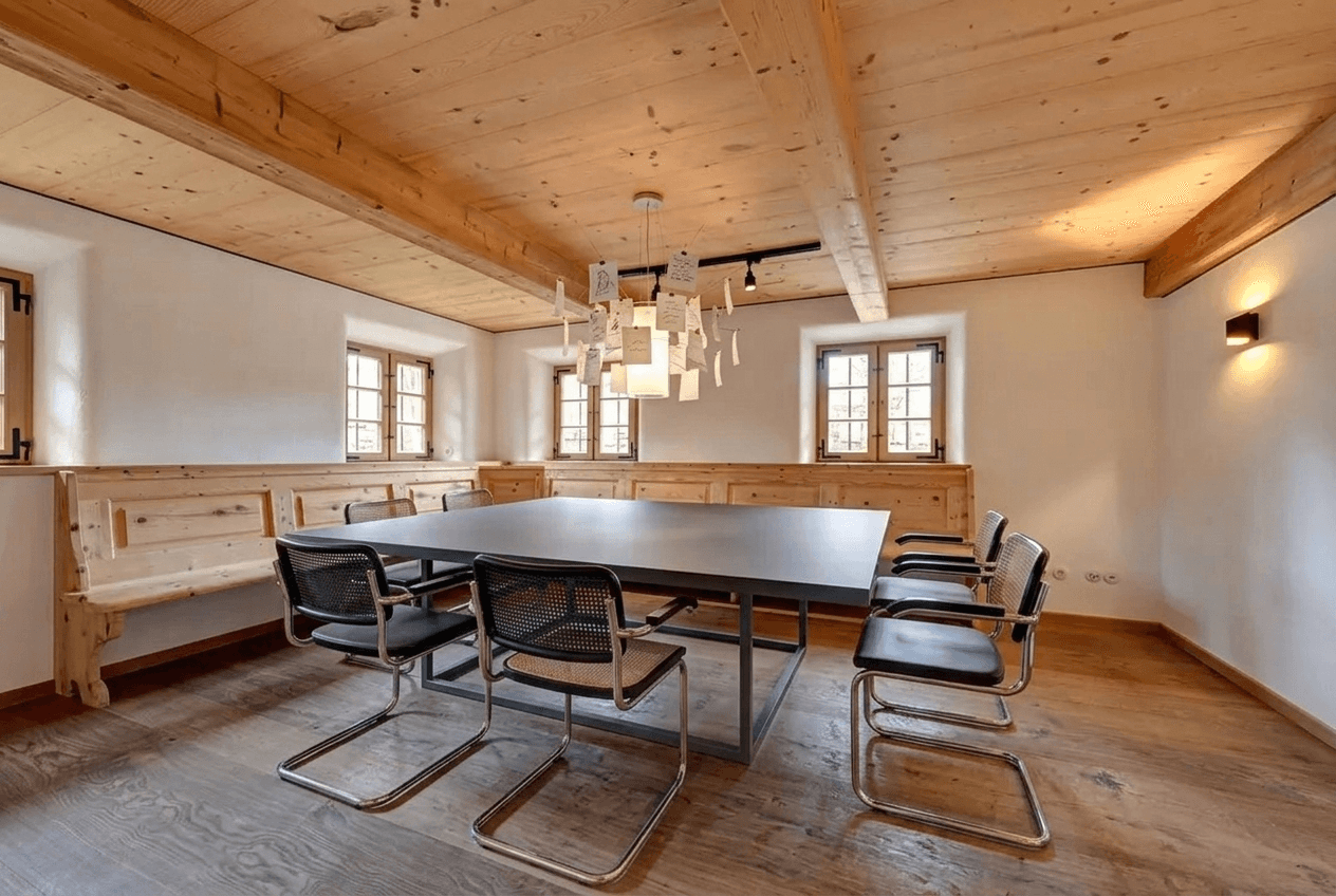 التصميم الداخلي بنمط Loft / Industrial — dining_room من GenRoom AI