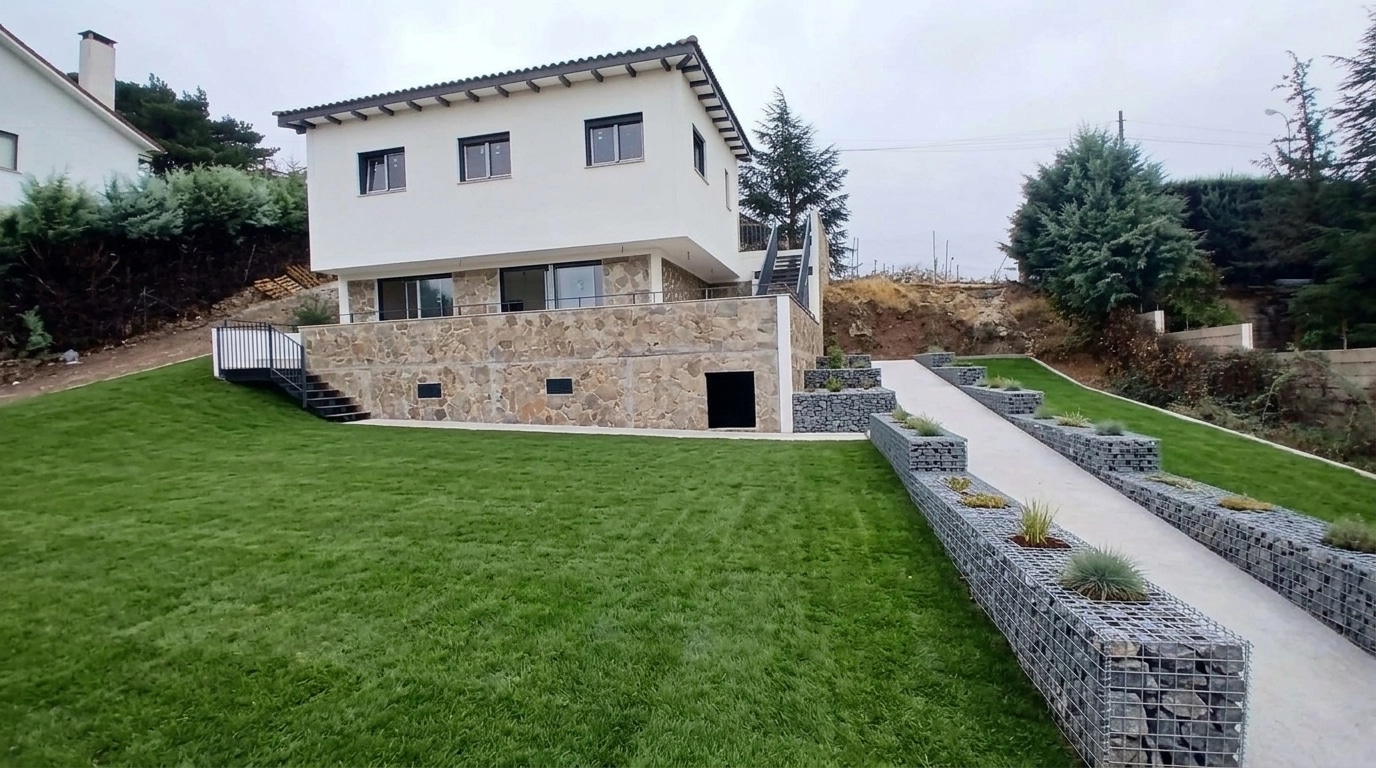 Landscape design in Minimalist Yard style — Yard by GenRoom AI