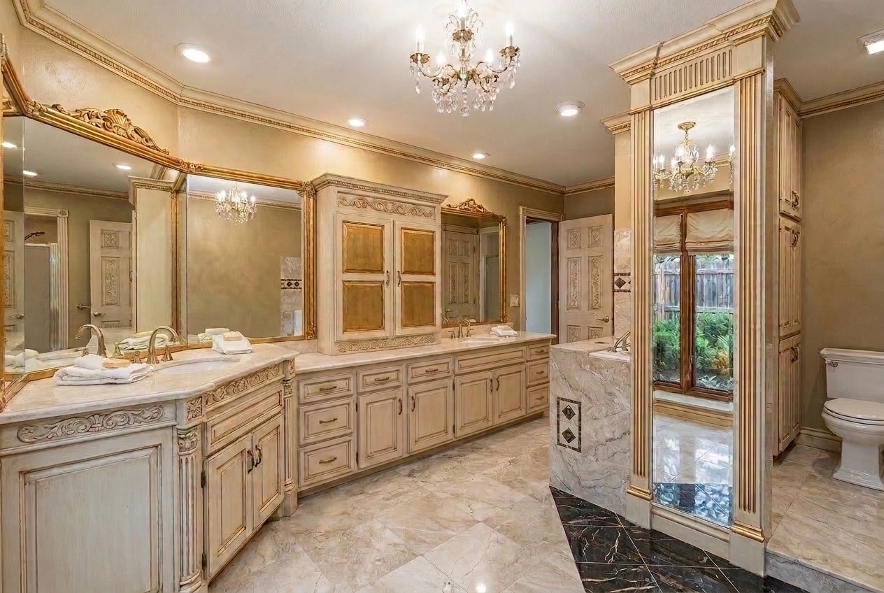 Interior design in Neoclassic style — Bathroom by GenRoom AI