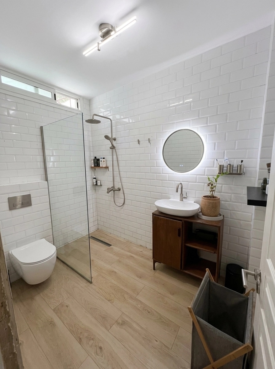 Contemporary Bathroom design — interior photo by GenRoom AI
