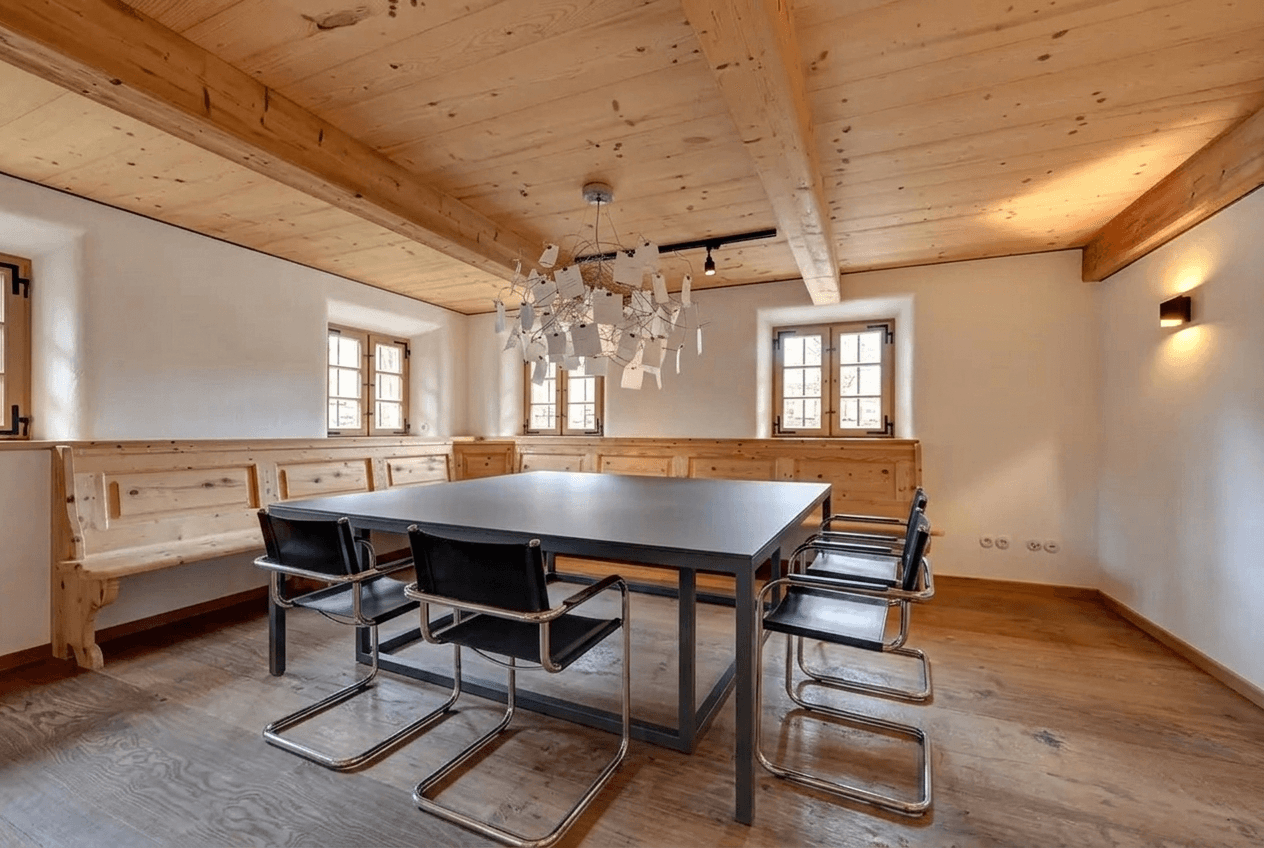 التصميم الداخلي بنمط Loft / Industrial — dining_room من GenRoom AI