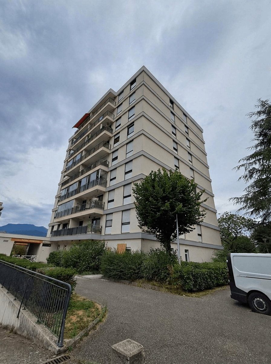 Design de façade en style Classic Facade — Façade par GenRoom AI