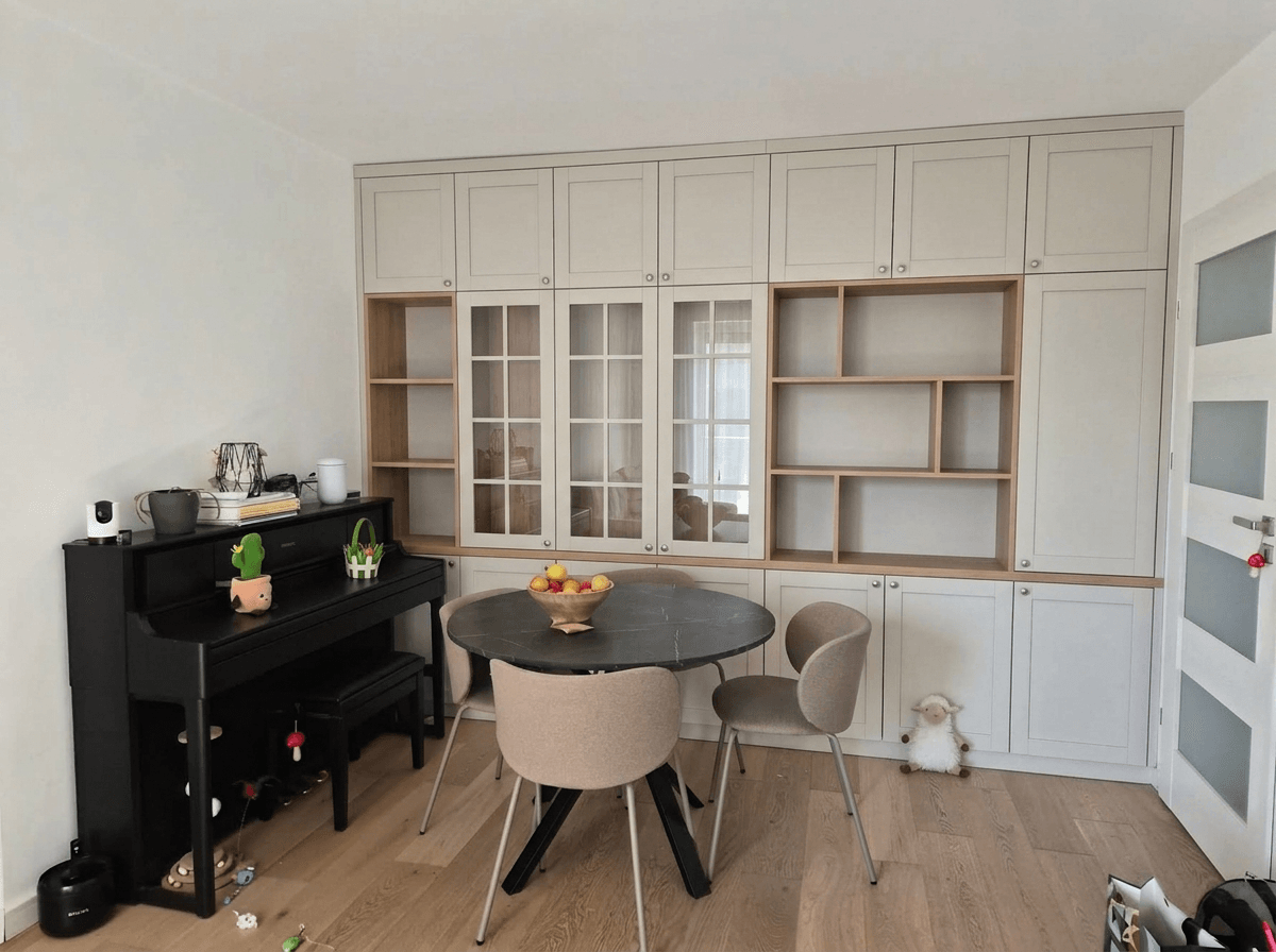 Interior design in Transitional style — dining_room by GenRoom AI