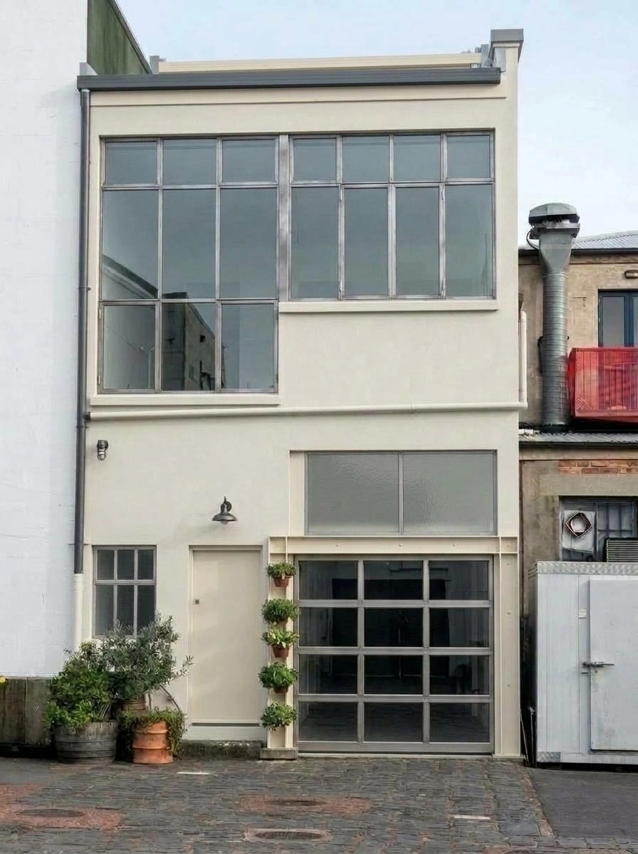Facade design in Loft Facade style — Facade by GenRoom AI