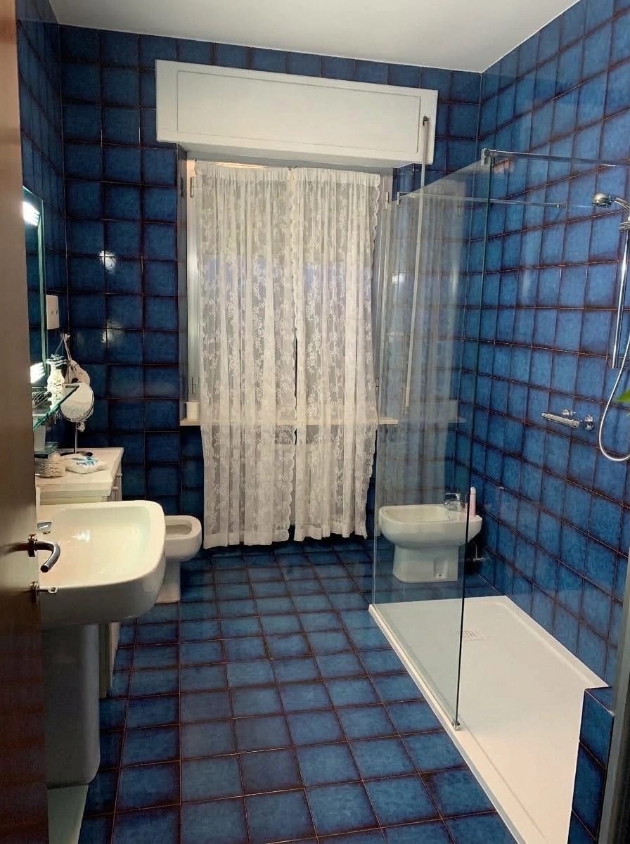 Bathroom interior in no_style style — photo by GenRoom AI