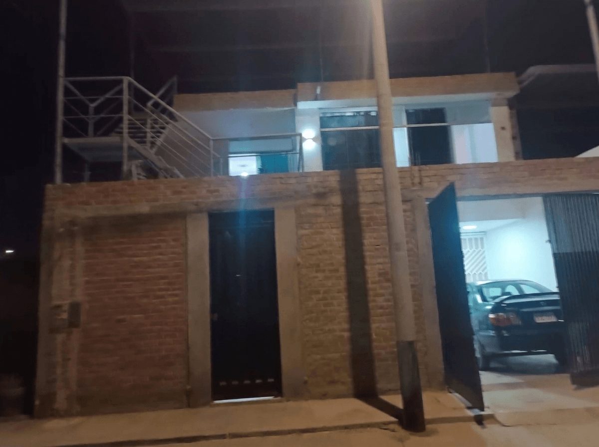 Design della facciata in stile Contemporary Facade — Facciata di GenRoom AI