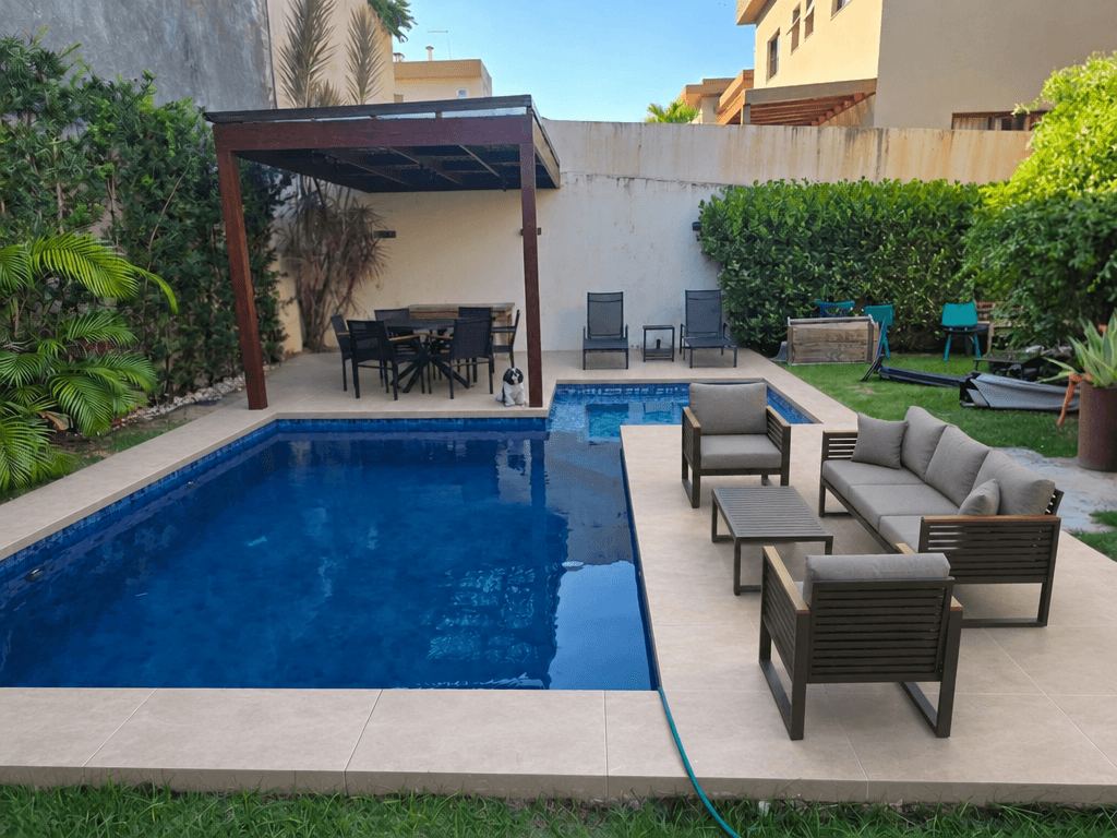 Yard design in no_style style — photo by GenRoom AI